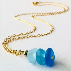 Elegant Blue stacked Seaglass pendant on Gold Necklace
